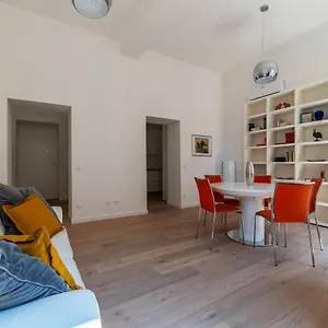  Apartment Termini & Acquario Romano Bright