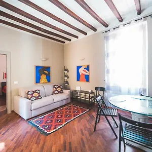  Apartment Colosseum Nest