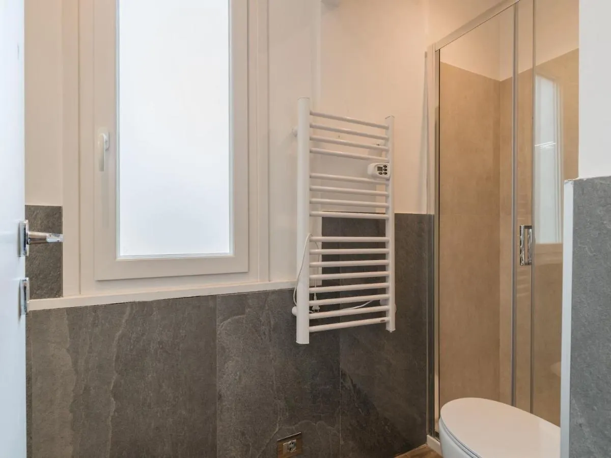 The Best Rent - Elegant Three-Bedroom Apartment A Few Steps From Fontana Di Trevi